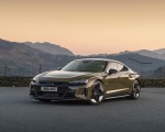 2022 Audi RS e-tron GT (UK-Spec) Front Three-Quarter Wallpapers 150x120 (18)