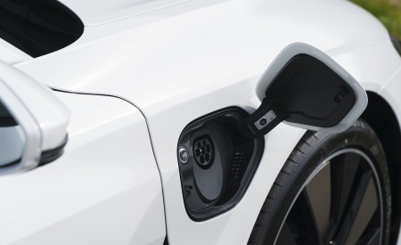2022 Audi e-tron GT (UK-Spec) Charging Port Wallpapers 450x275 (24)
