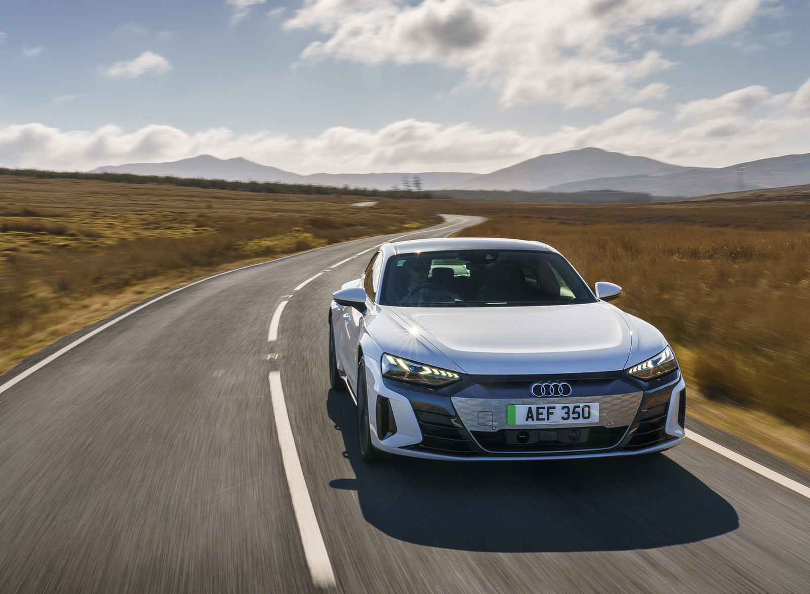 2022 Audi e-tron GT (UK-Spec) Front Wallpapers (3)