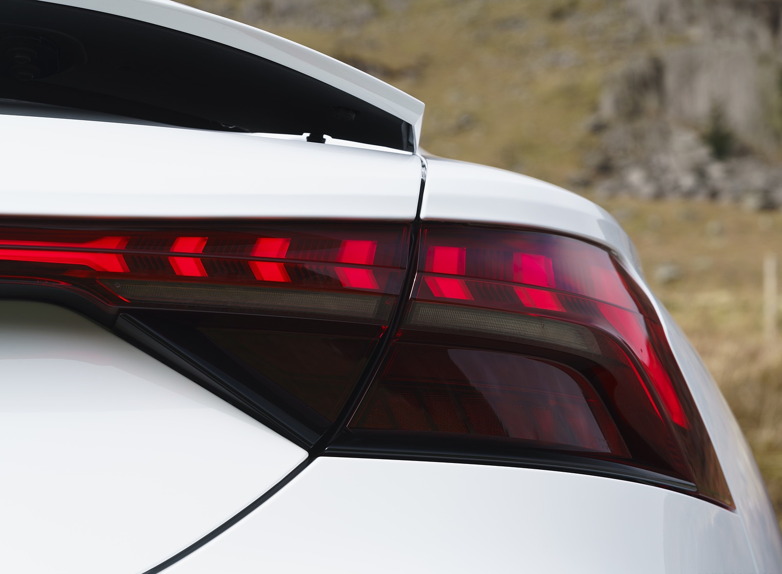 2022 Audi e-tron GT (UK-Spec) Tail Light Wallpapers #32 of 49