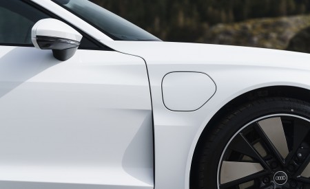 2022 Audi e-tron GT (UK-Spec) Wheel Wallpapers 450x275 (20)