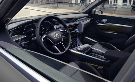 2022 Audi e-tron Interior Wallpapers 450x275 (5)