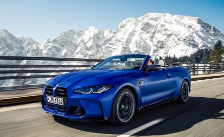 2022 BMW M4 Competition Convertible M xDrive Front Three-Quarter Wallpapers 450x275 (1)