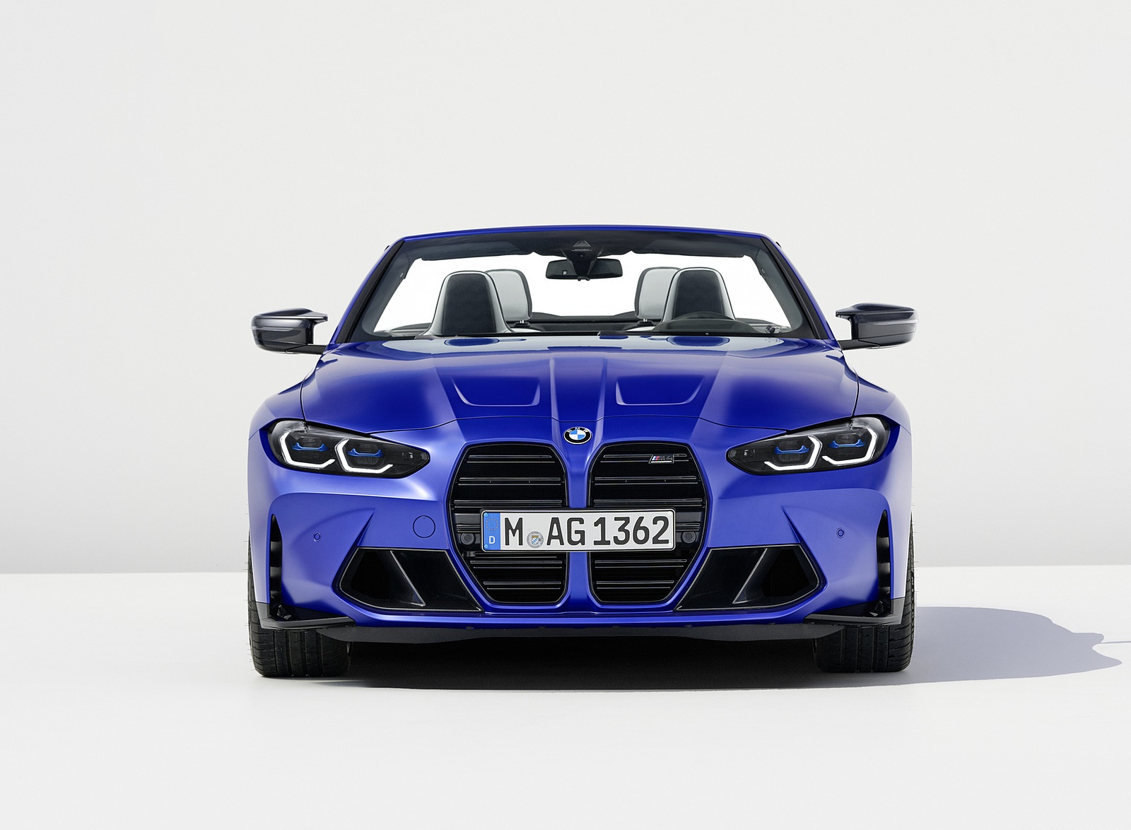 2022 BMW M4 Competition Convertible M xDrive Front Wallpapers #50 of 98