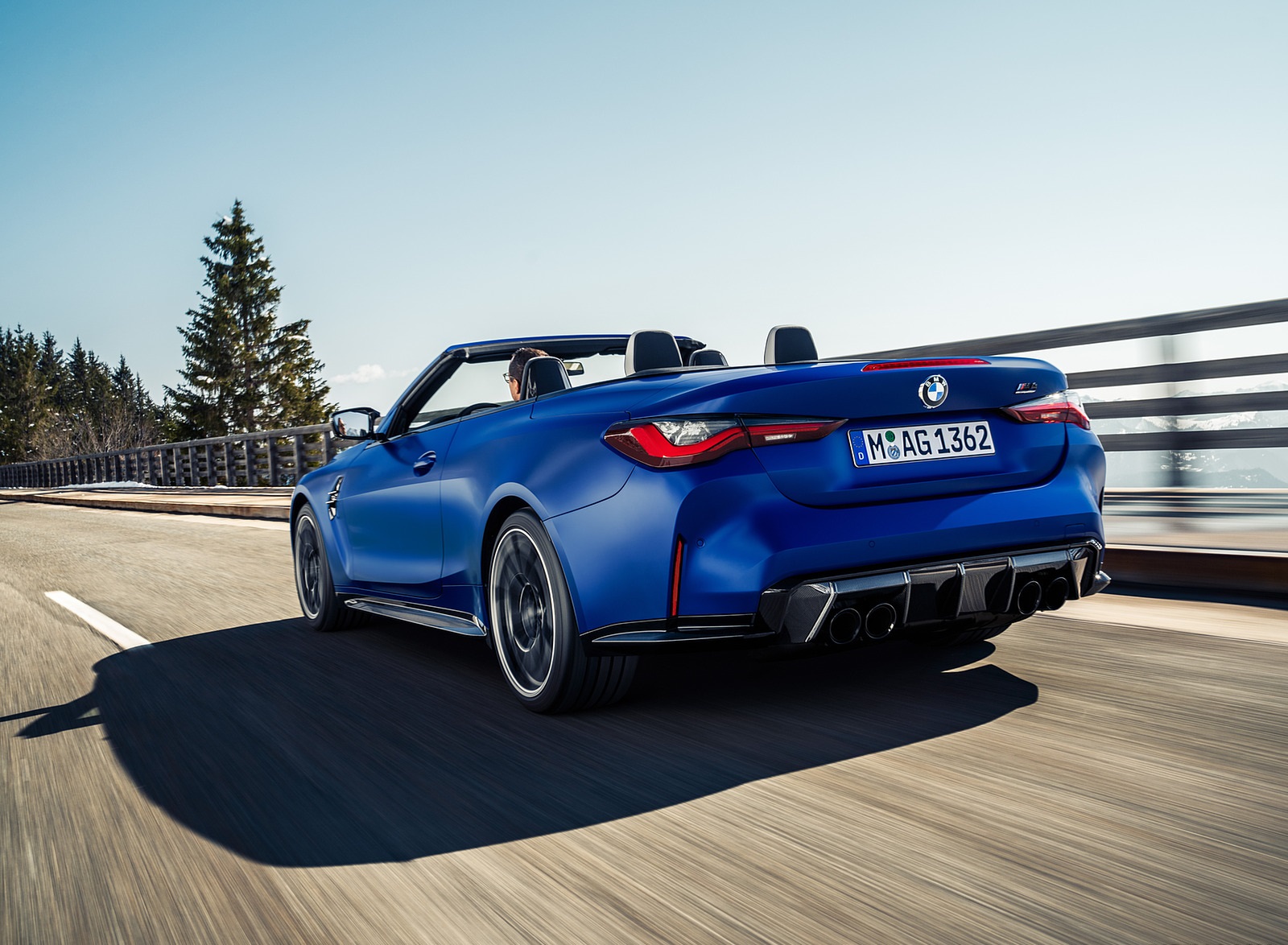 2022 BMW M4 Competition Convertible M xDrive Rear Three-Quarter Wallpapers (3)