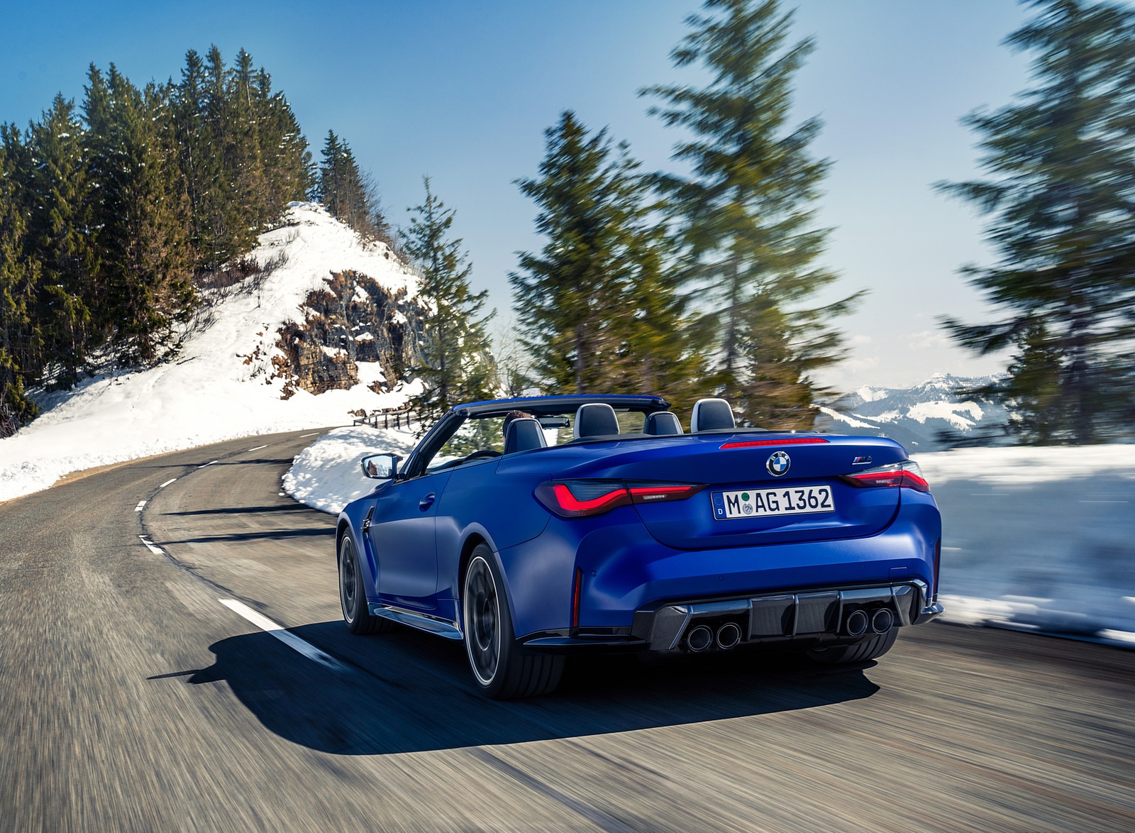 2022 BMW M4 Competition Convertible M xDrive Rear Wallpapers #18 of 98