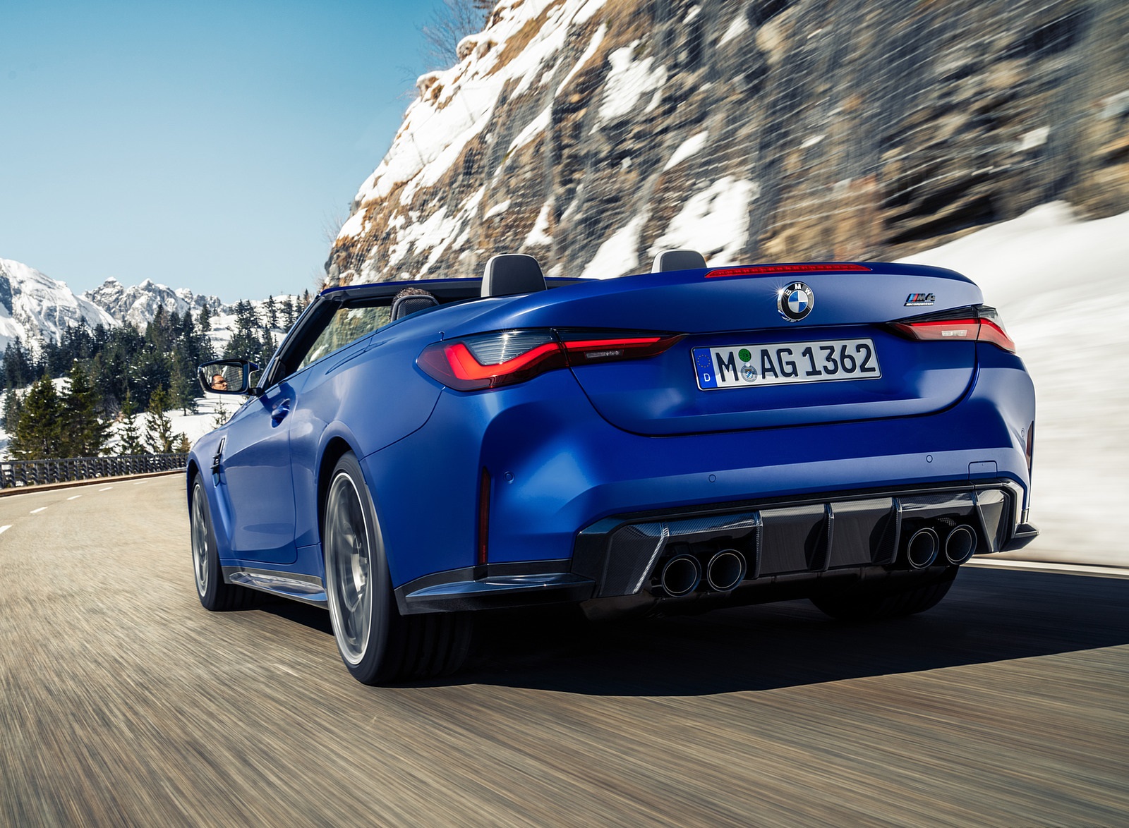 2022 BMW M4 Competition Convertible M xDrive Rear Wallpapers #11 of 98