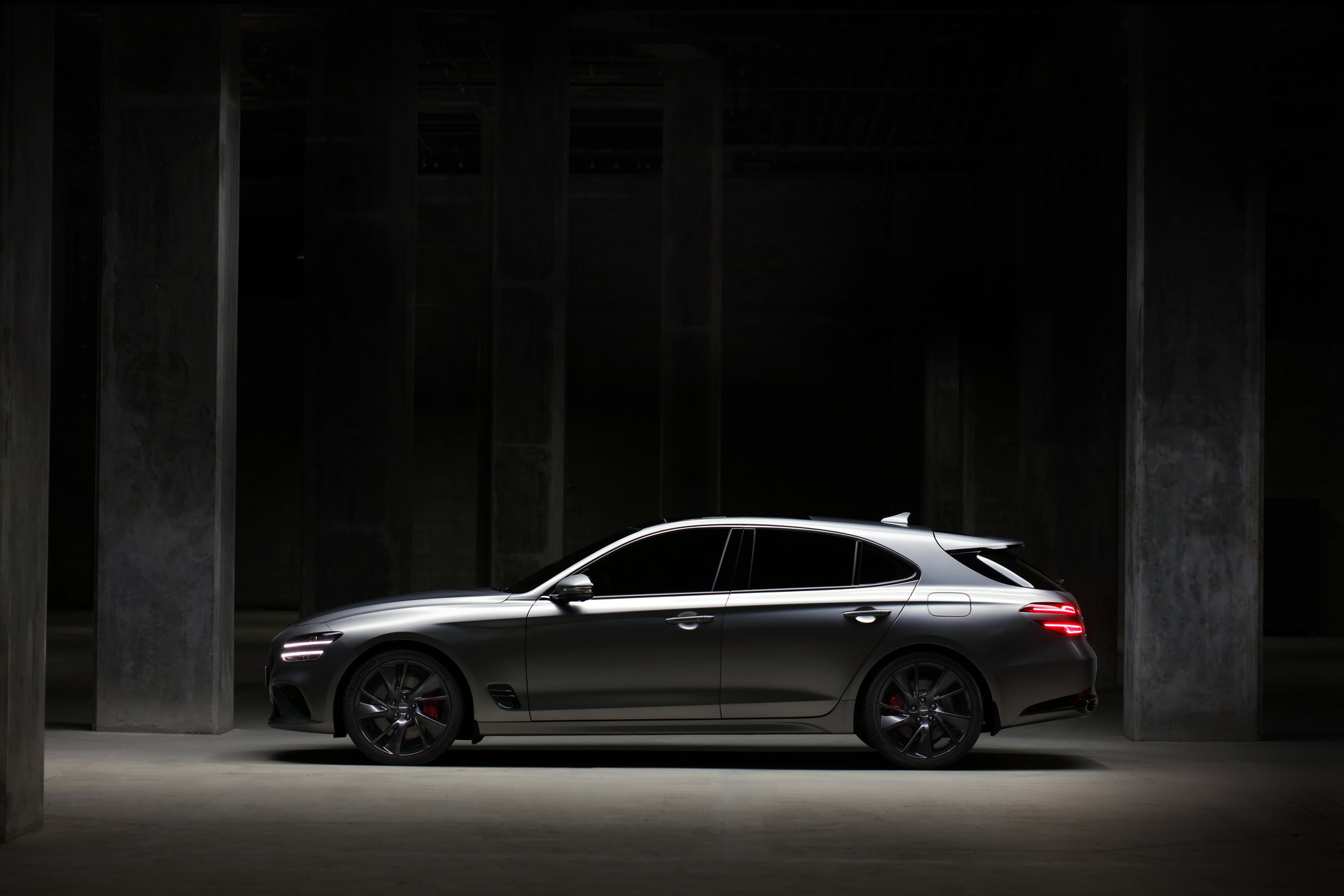 2022 Genesis G70 Shooting Brake Side Wallpapers (7)