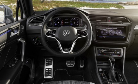 2022 Volkswagen Tiguan Allspace Interior Cockpit Wallpapers 450x275 (19)