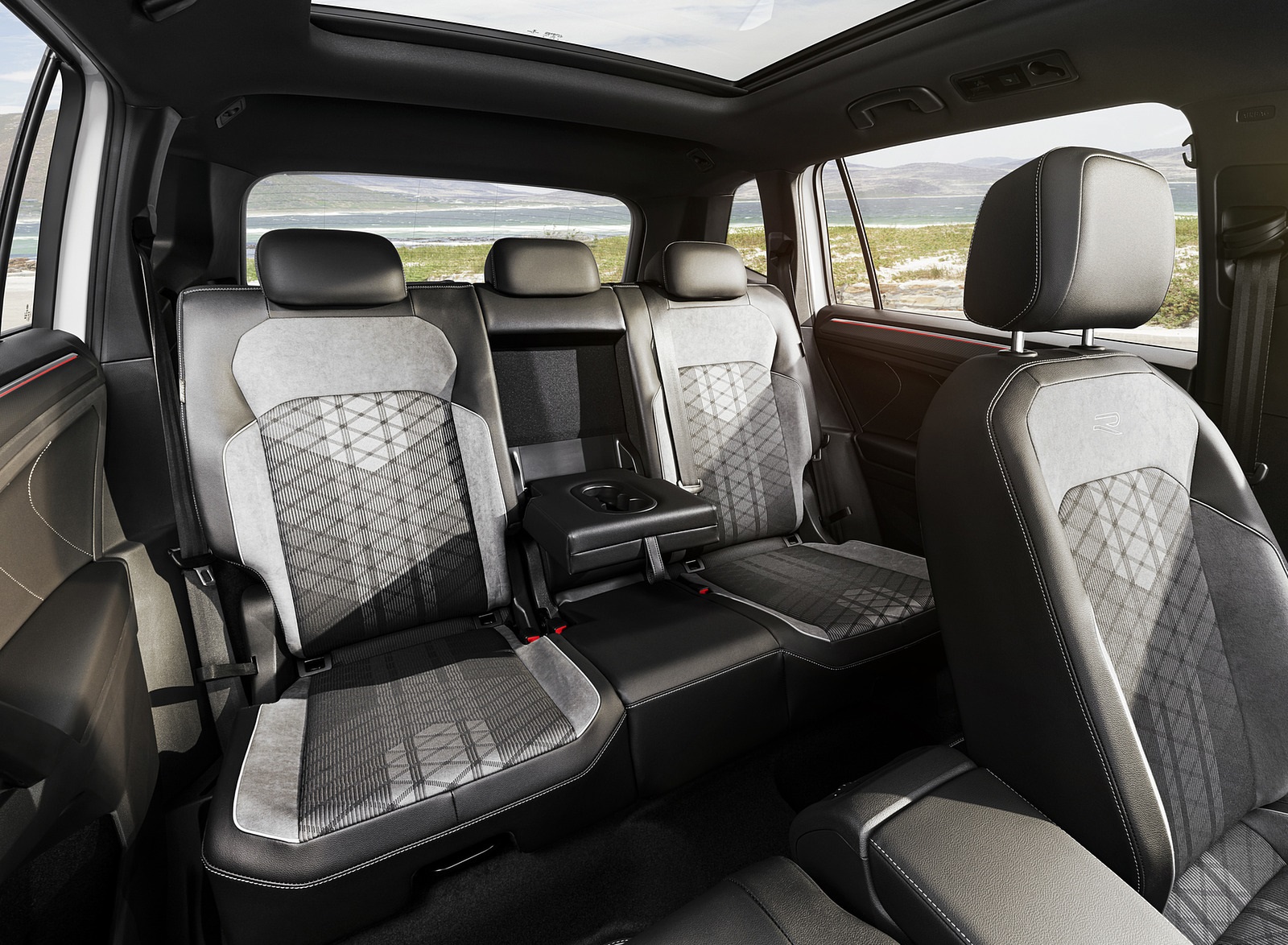 2022 Volkswagen Tiguan Allspace Interior Rear Seats Wallpapers #24 of 24