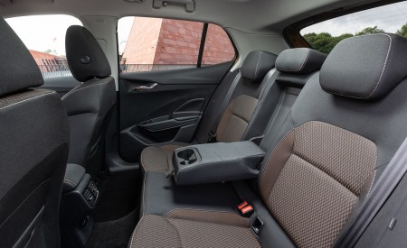 2022 Škoda Fabia Interior Rear Seats Wallpapers 450x275 (125)