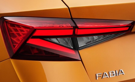 2022 Škoda Fabia Tail Light Wallpapers 450x275 (22)
