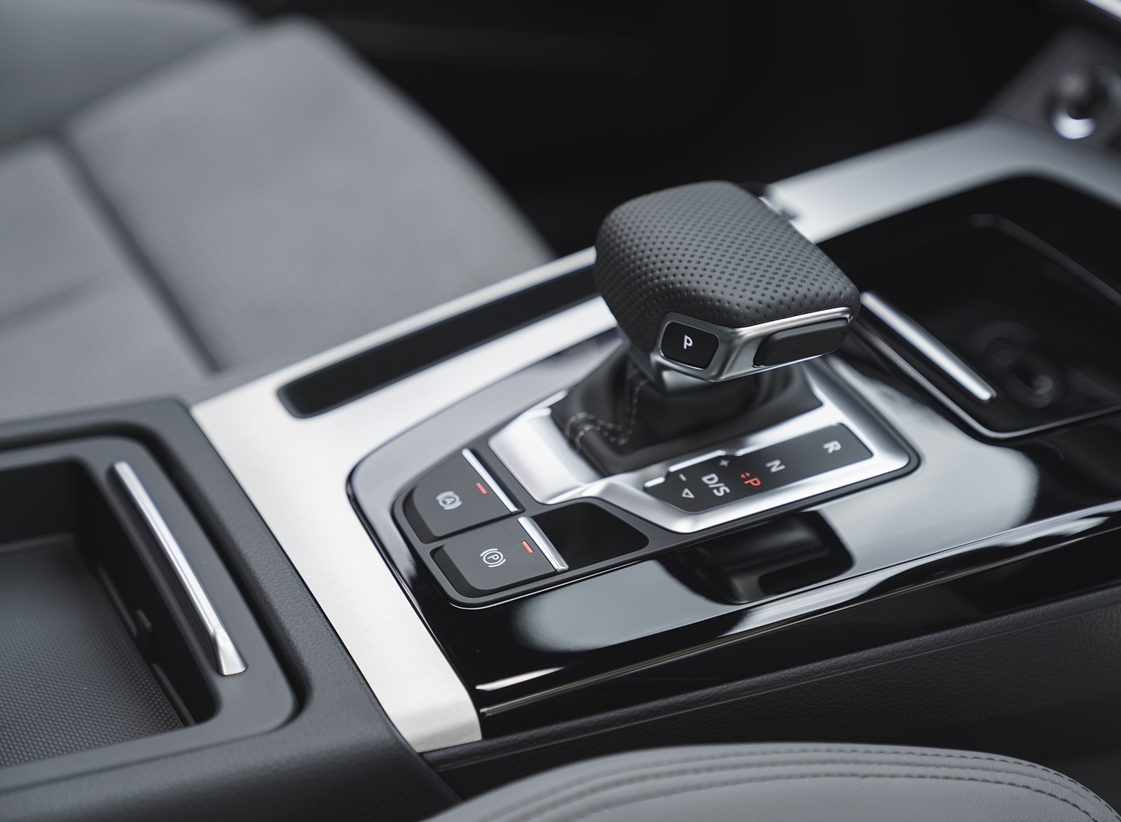 2021 Audi Q5 Sportback (UK-Spec) Central Console Wallpapers  #74 of 97