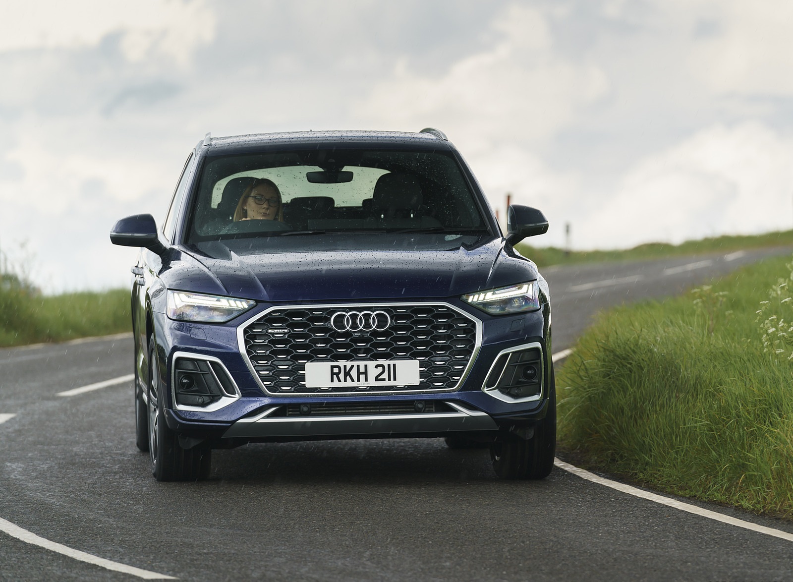 2021 Audi Q5 Sportback (UK-Spec) Front Wallpapers  (7)