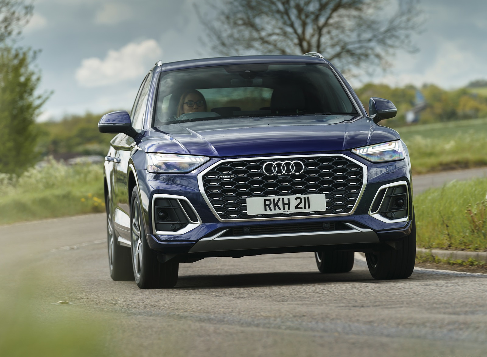 2021 Audi Q5 Sportback (UK-Spec) Front Wallpapers  (3)