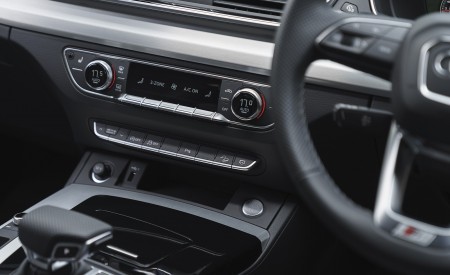 2021 Audi Q5 Sportback (UK-Spec) Interior Detail Wallpapers 450x275 (82)