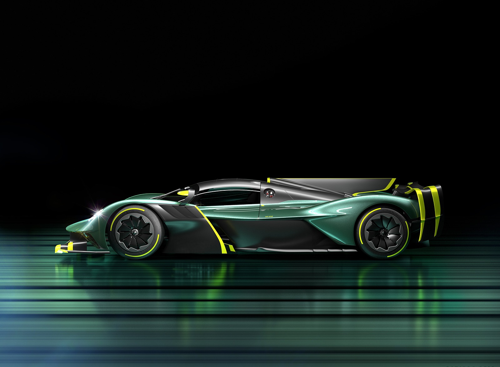 2022 Aston Martin Valkyrie AMR Pro Side Wallpapers #4 of 7