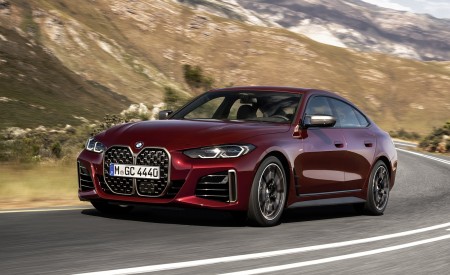 2022 BMW 4 Series M440i xDrive Gran Coupé Front Three-Quarter Wallpapers 450x275 (1)