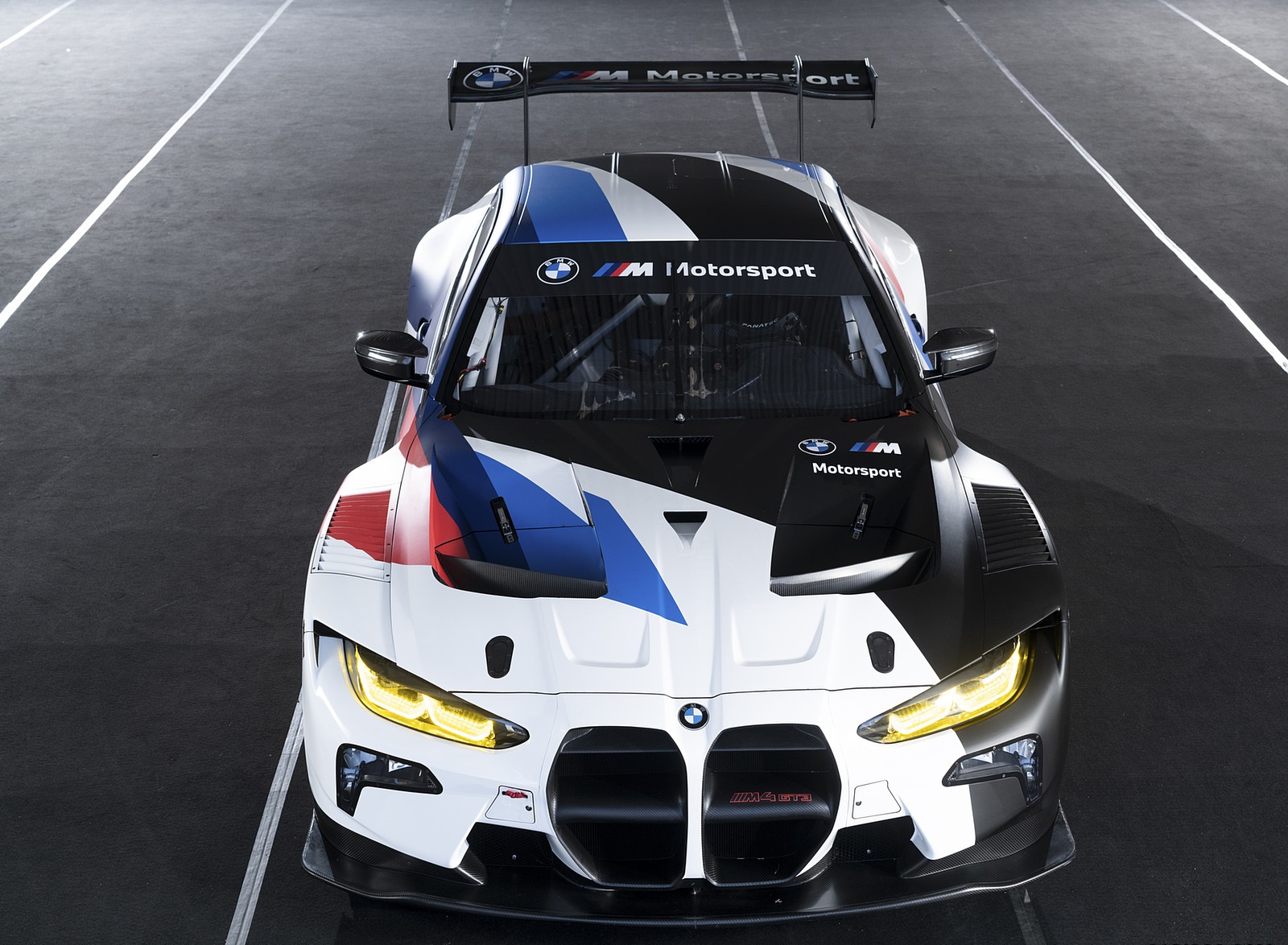 2022 BMW M4 GT3 Front Wallpapers #29 of 48