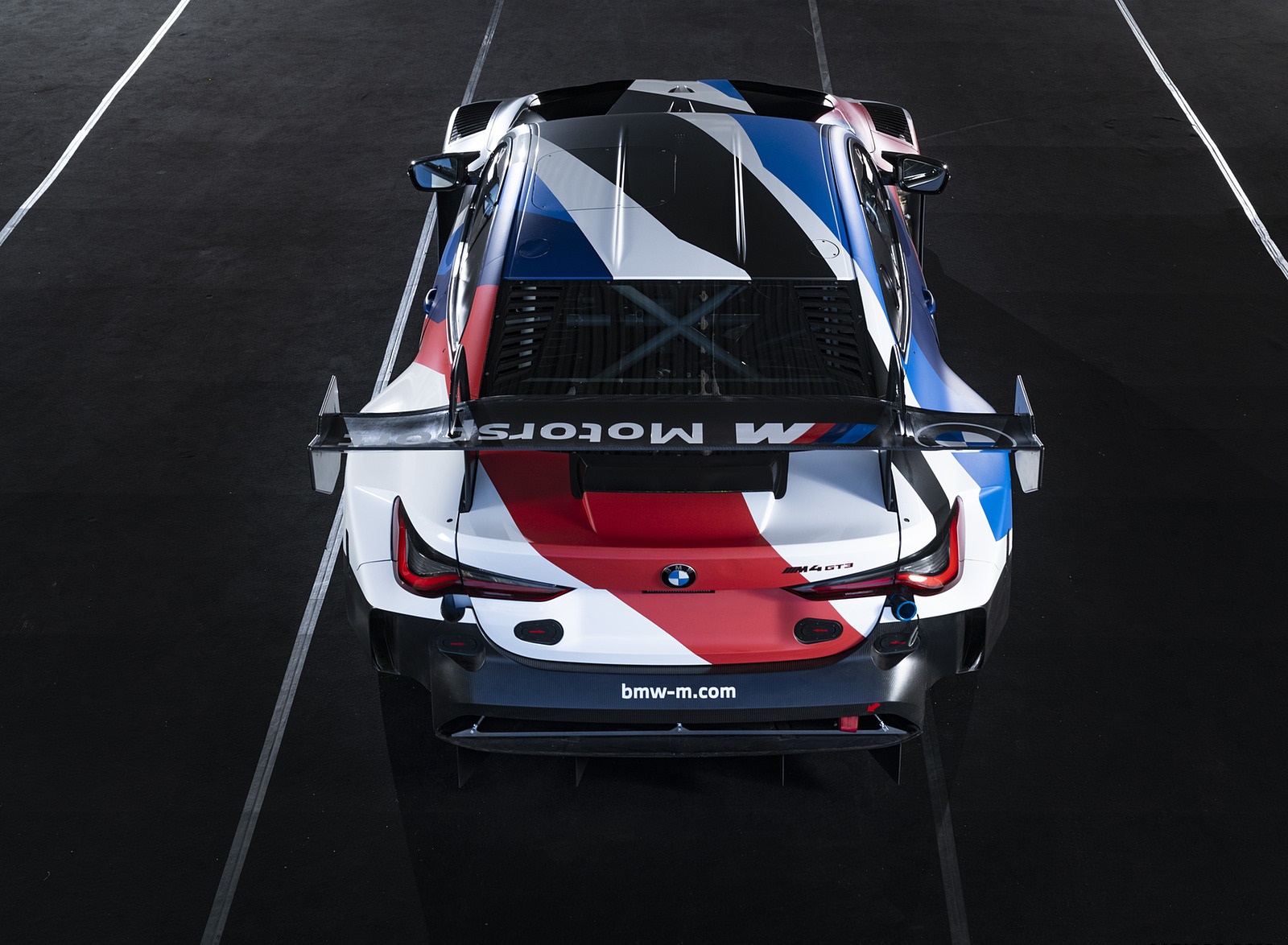 2022 BMW M4 GT3 Rear Wallpapers #31 of 48