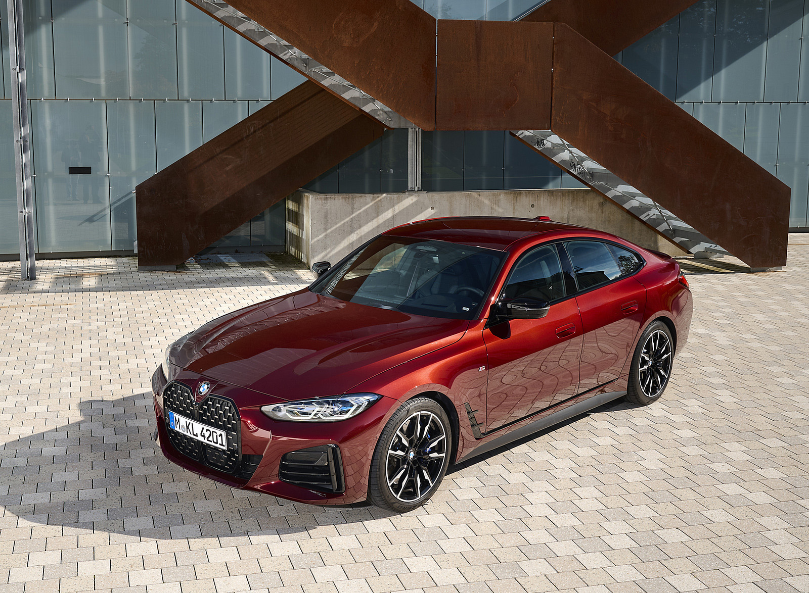 2022 BMW M440i xDrive Gran Coupe (Color: Aventurine Red) Front Three-Quarter Wallpapers #86 of 143