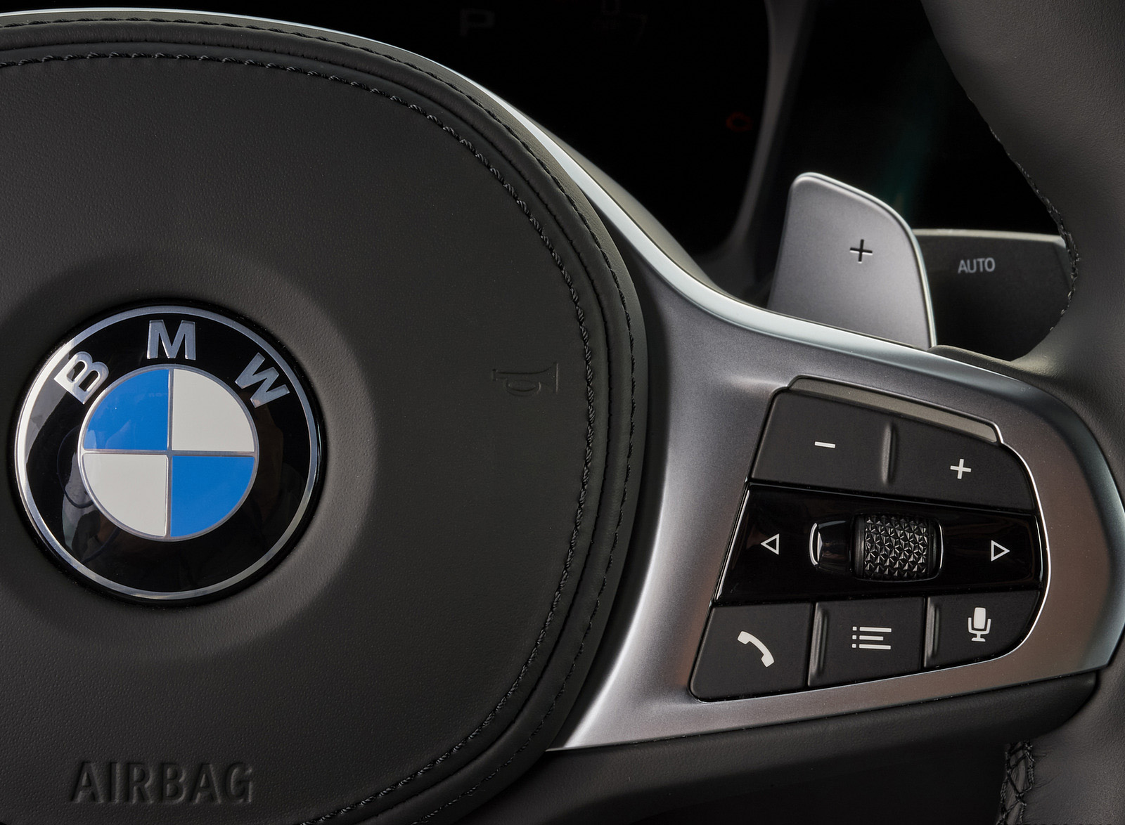 2022 BMW M440i xDrive Gran Coupe (Color: Aventurine Red) Interior Steering Wheel Wallpapers #131 of 143