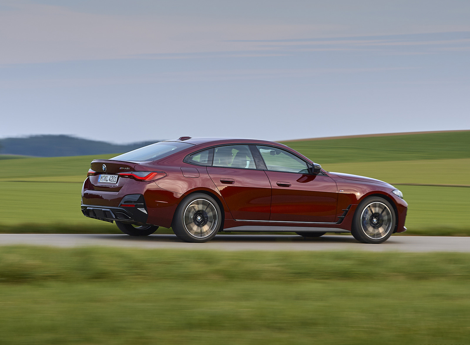 2022 BMW M440i xDrive Gran Coupe (Color: Aventurine Red) Rear Three-Quarter Wallpapers #74 of 143