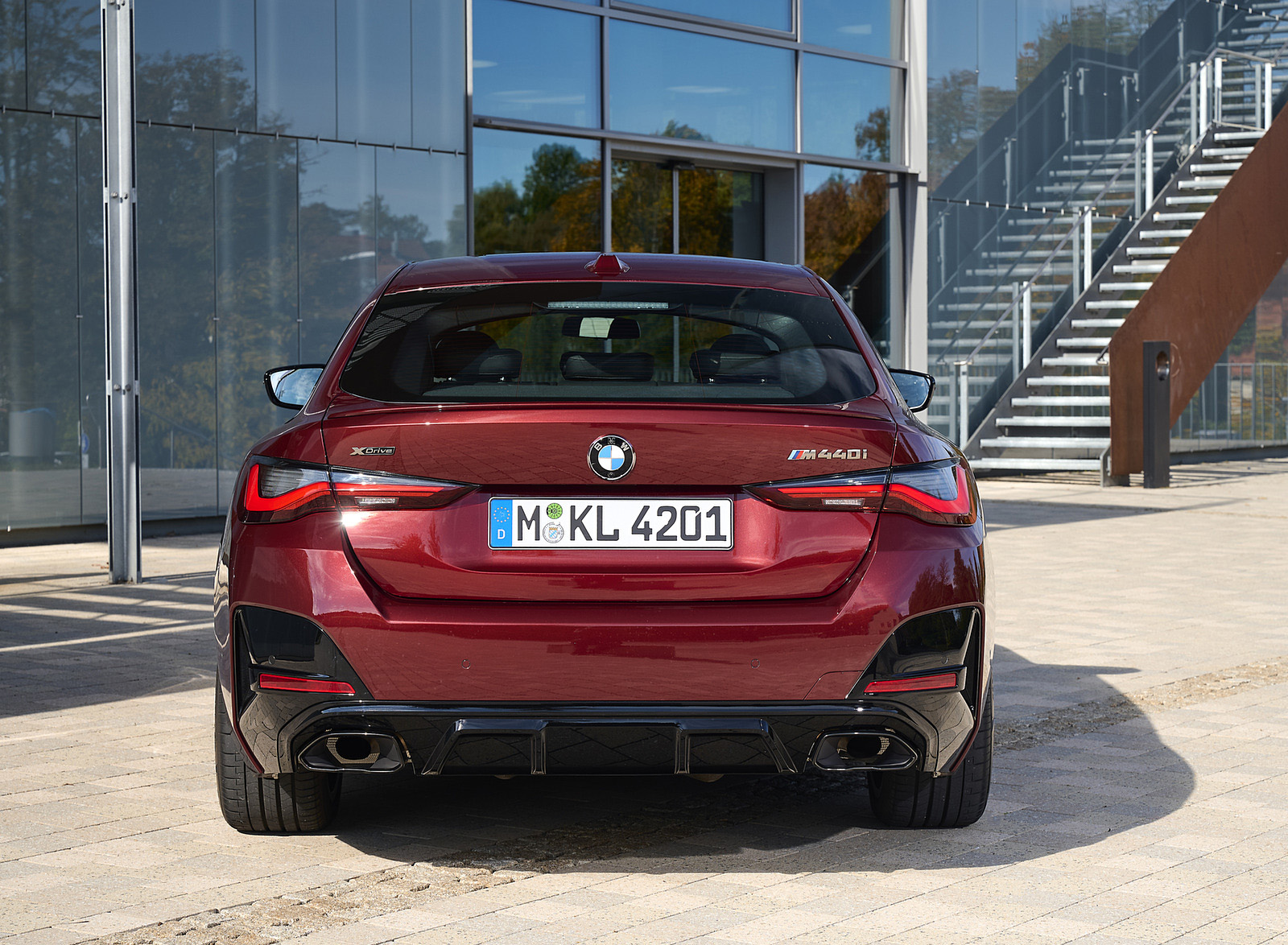 2022 BMW M440i xDrive Gran Coupe (Color: Aventurine Red) Rear Wallpapers #91 of 143