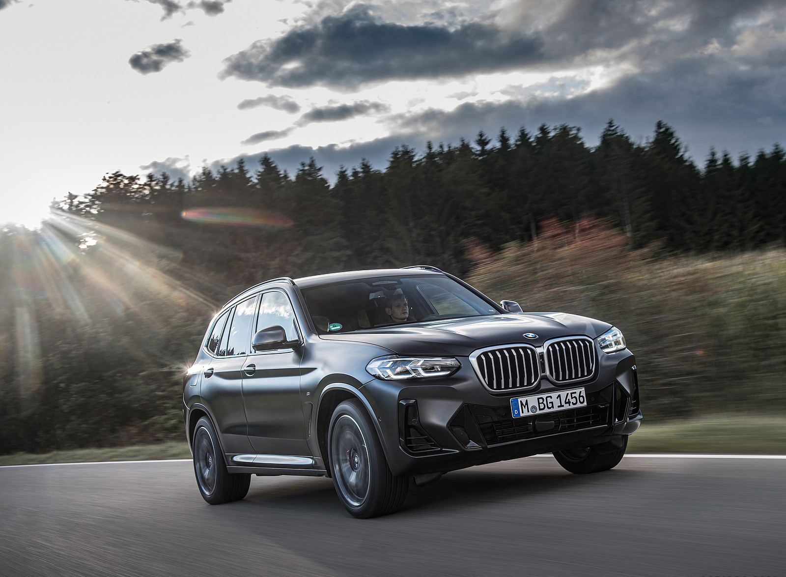 2022 BMW X3 Front Three-Quarter Wallpapers #45 of 97