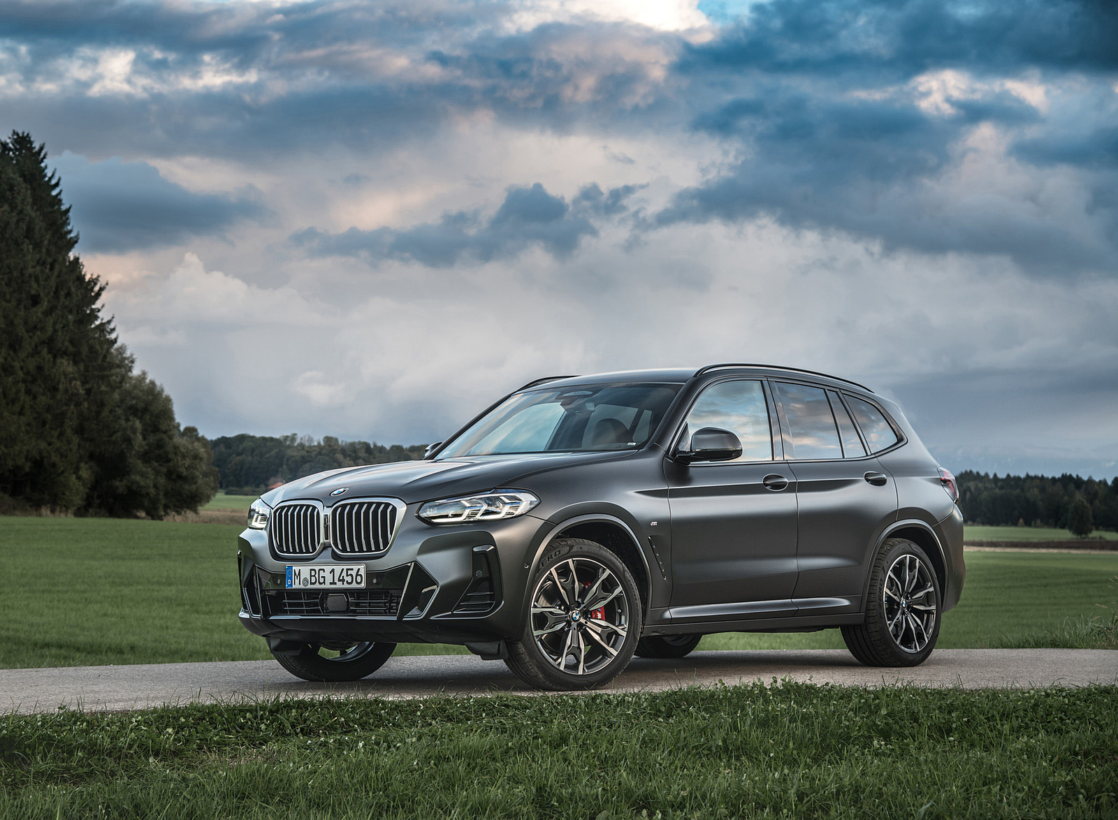 2022 BMW X3 Front Three-Quarter Wallpapers #52 of 97