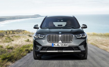2022 BMW X3 xDrive 30e Front Wallpapers 450x275 (2)