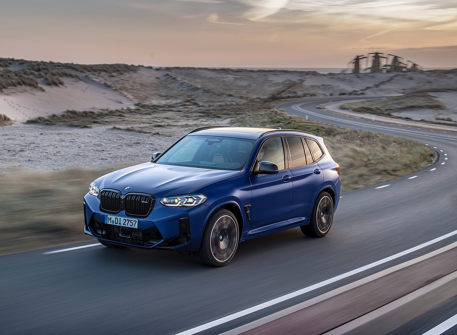 2022 BMW X3 M Competition Front Three-Quarter Wallpapers #7 of 58