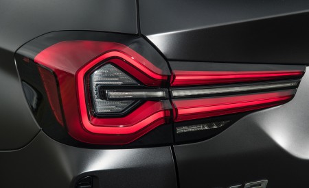 2022 BMW X3 Tail Light Wallpapers 450x275 (83)