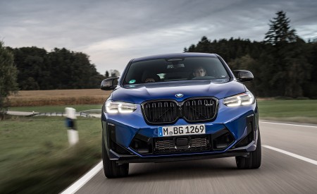 2022 BMW X4 M Competition (Color: Marina Bay Blue Metallic) Front Wallpapers  450x275 (135)