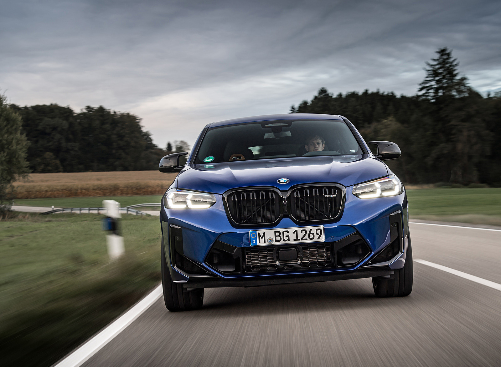2022 BMW X4 M Competition (Color: Marina Bay Blue Metallic) Front Wallpapers  #135 of 194