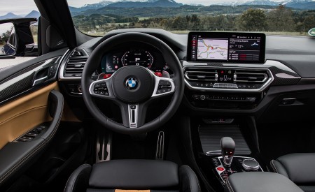2022 BMW X4 M Competition (Color: Marina Bay Blue Metallic) Interior Cockpit Wallpapers 450x275 (180)