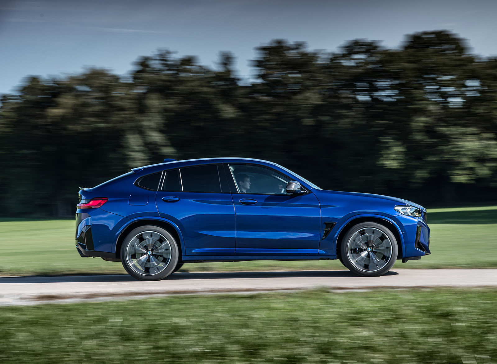 2022 BMW X4 M Competition (Color: Marina Bay Blue Metallic) Side Wallpapers  #150 of 194