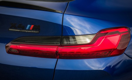 2022 BMW X4 M Competition (Color: Marina Bay Blue Metallic) Tail Light Wallpapers 450x275 (176)