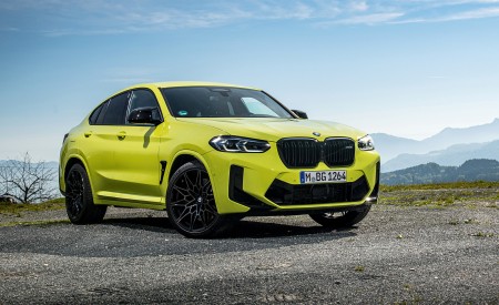 2022 BMW X4 M Competition (Color: Sao Paulo Yellow) Front Three-Quarter Wallpapers 450x275 (85)