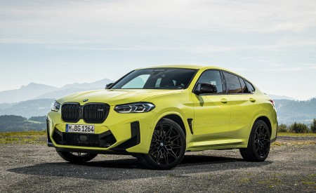 2022 BMW X4 M Competition (Color: Sao Paulo Yellow) Front Three-Quarter Wallpapers 450x275 (86)