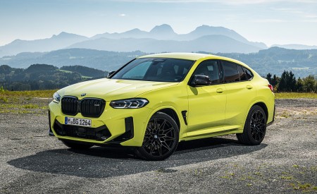 2022 BMW X4 M Competition (Color: Sao Paulo Yellow) Front Three-Quarter Wallpapers 450x275 (94)