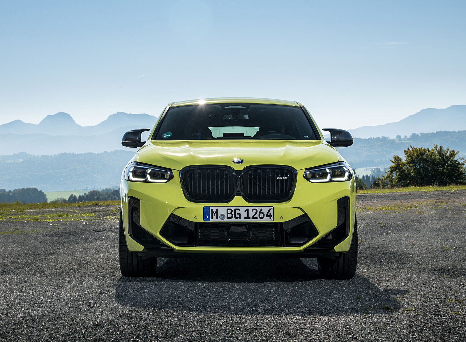 2022 BMW X4 M Competition (Color: Sao Paulo Yellow) Front Wallpapers #96 of 194