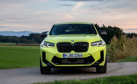 2022 BMW X4 M Competition (Color: Sao Paulo Yellow) Front Wallpapers 450x275 (106)