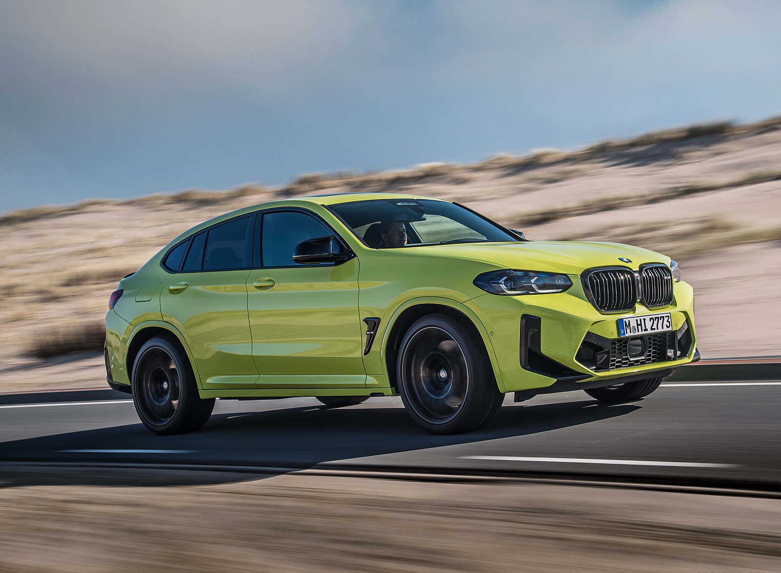 2022 BMW X4 M Competition Front Three-Quarter Wallpapers (4)