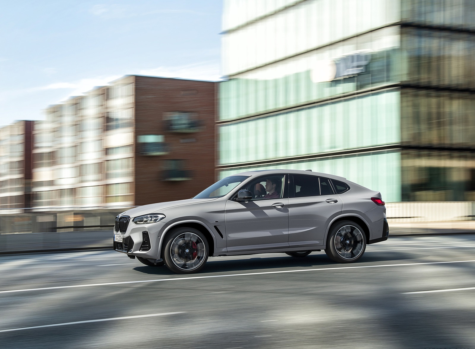 2022 BMW X4 M40i Side Wallpapers (10)