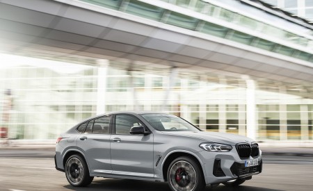 2022 BMW X4 M40i Side Wallpapers 450x275 (9)