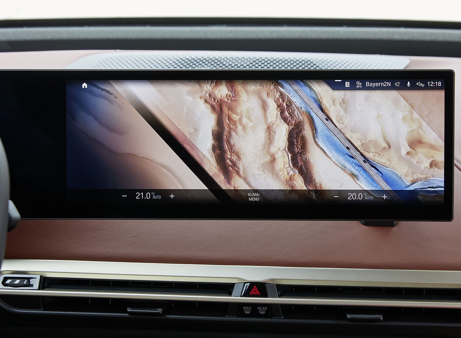 2022 BMW iX xDrive40 Central Console Wallpapers #68 of 78