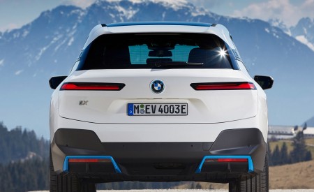 2022 BMW iX xDrive40 Rear Wallpapers 450x275 (46)