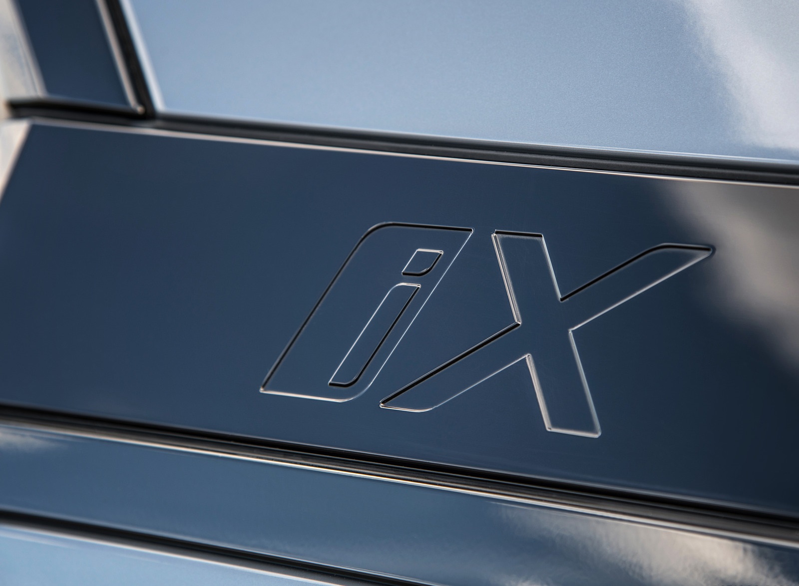 2022 BMW iX xDrive50 Badge Wallpapers #61 of 79
