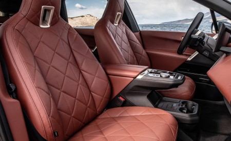 2022 BMW iX xDrive50 Interior Front Seats Wallpapers 450x275 (73)